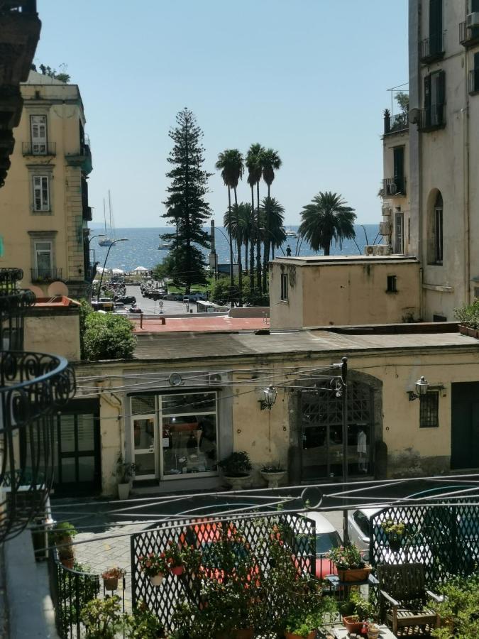 Napoli Centro Chiaia Apartment Exterior photo
