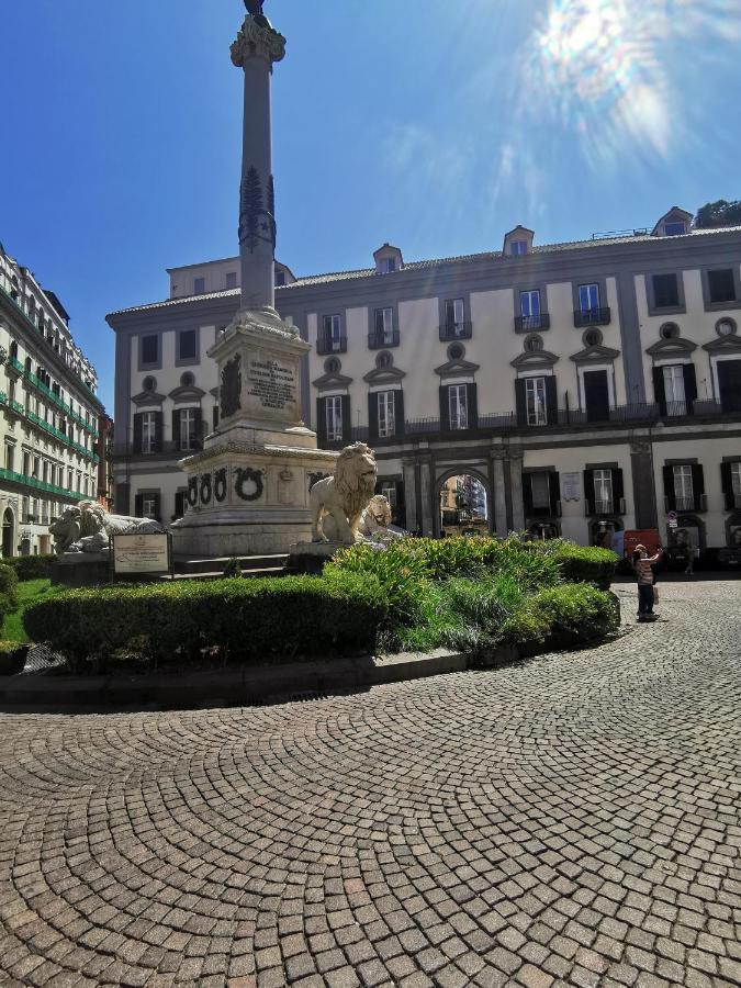 Napoli Centro Chiaia Apartment Exterior photo